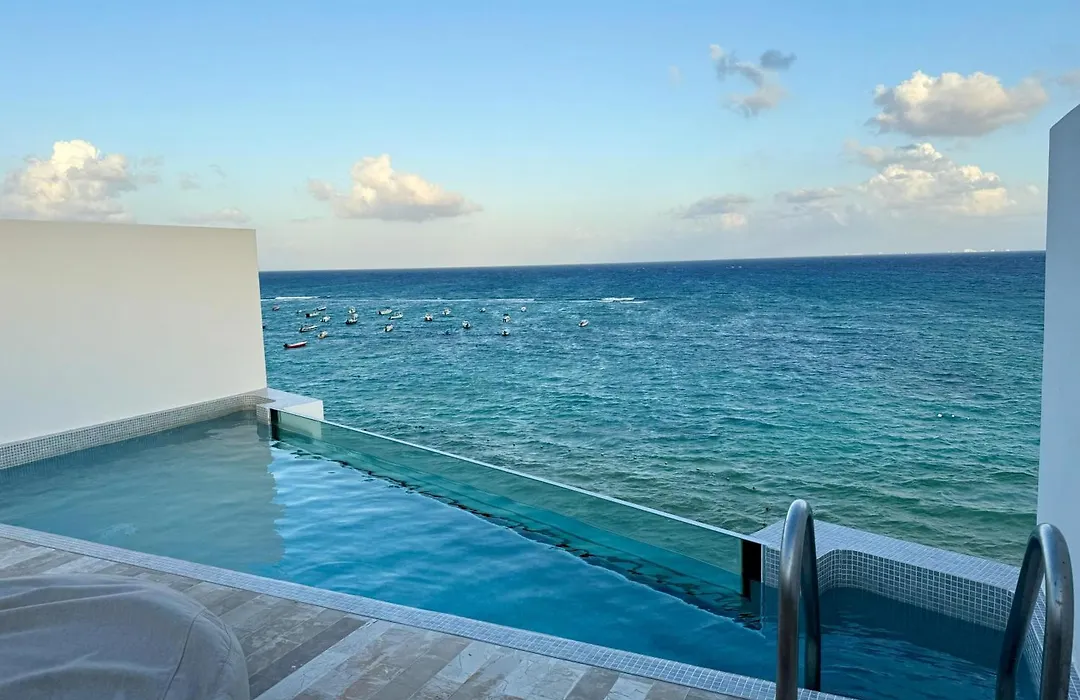It Beach Condo-1