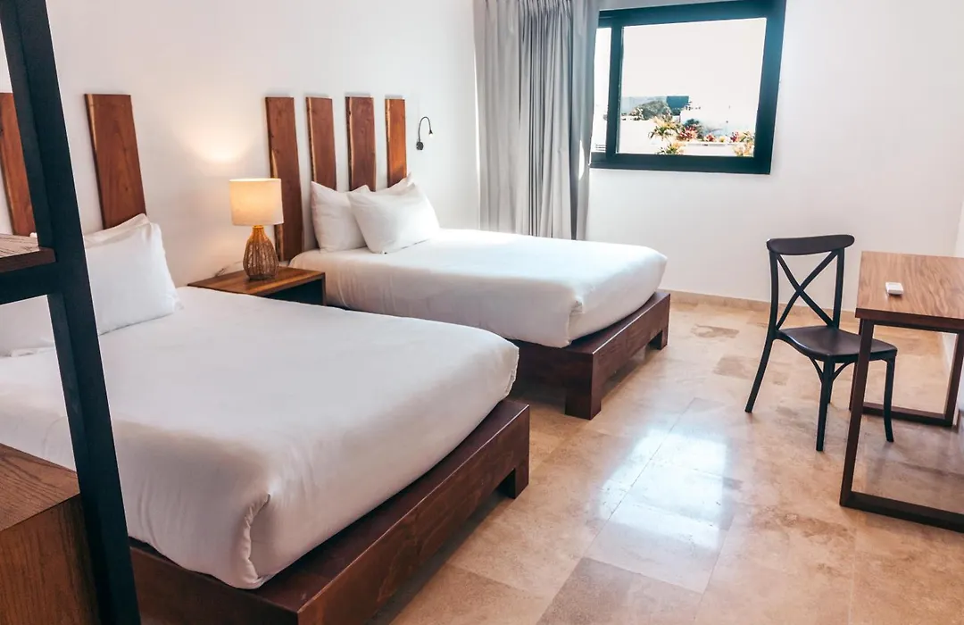 Hotel B10 - Distinctive Hotel--1