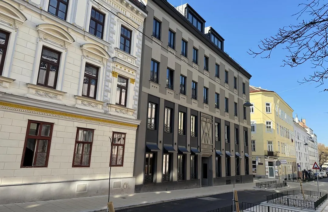 Weltwien Luxury Art Apartments & Free Parking-1