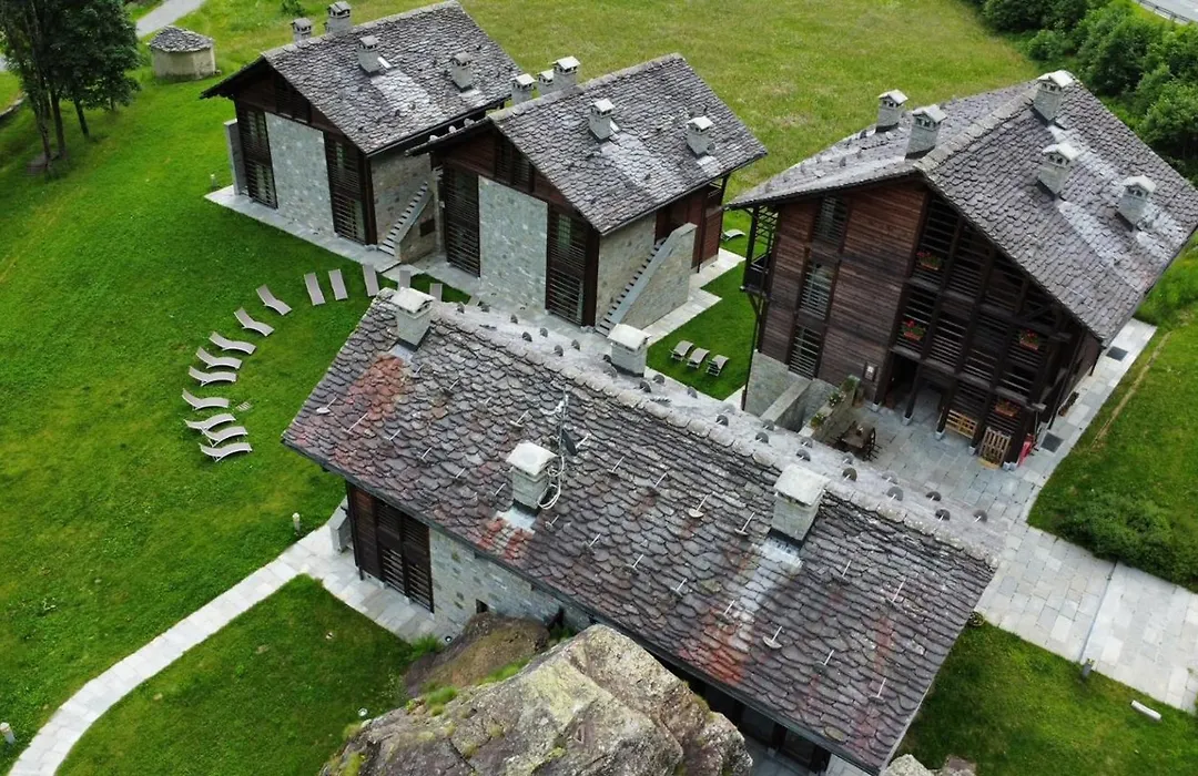 Pietre Gemelle Resort-1