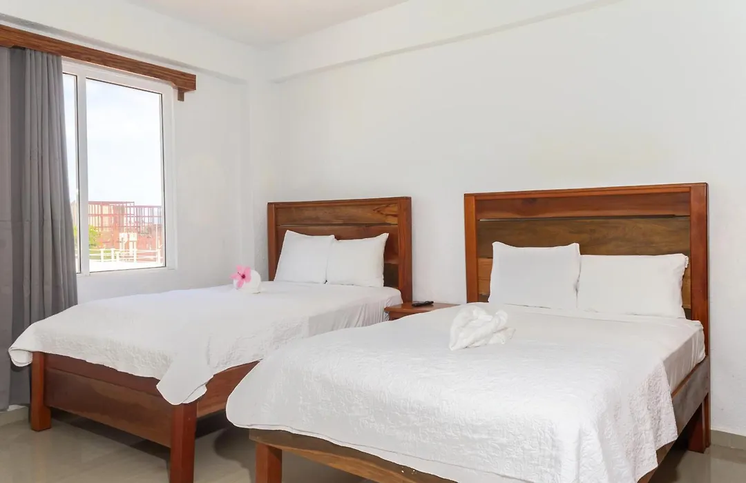 Tropical Palace Hotel-1