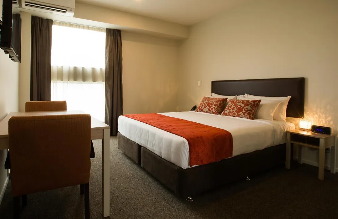 Ramada Suites By Wyndham Christchurch City-1