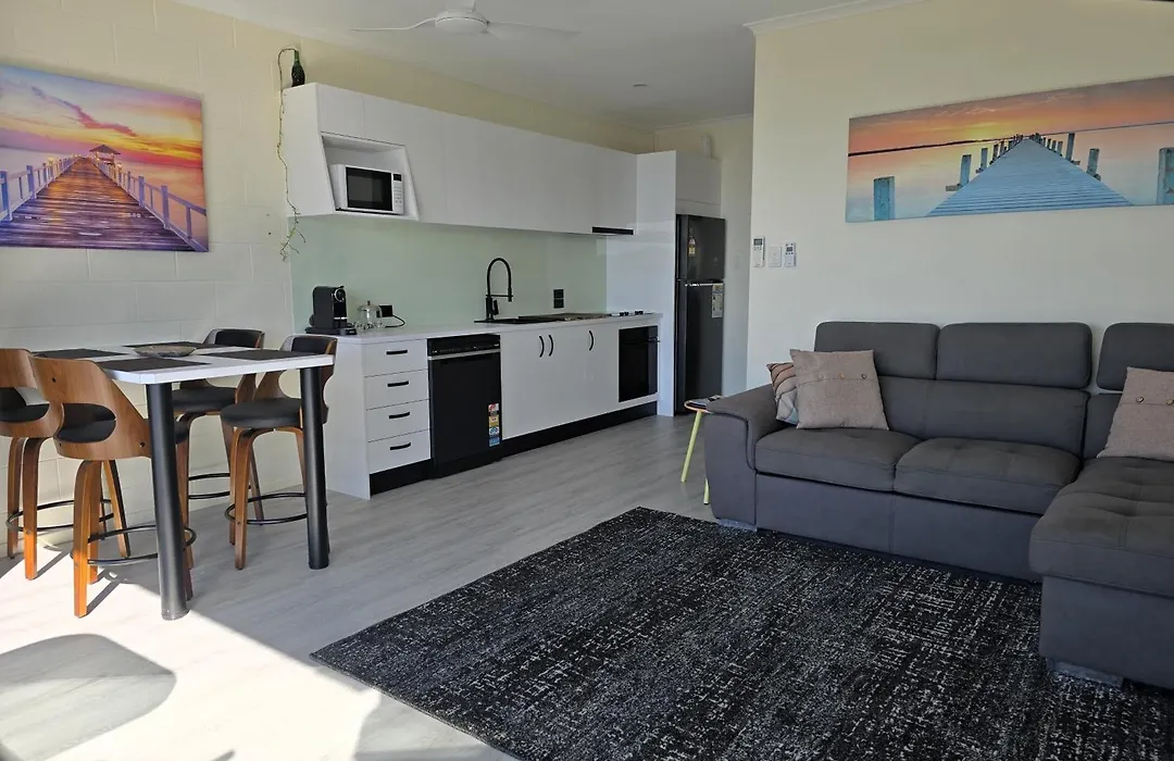 Whitsunday Waterfront Apartments-1