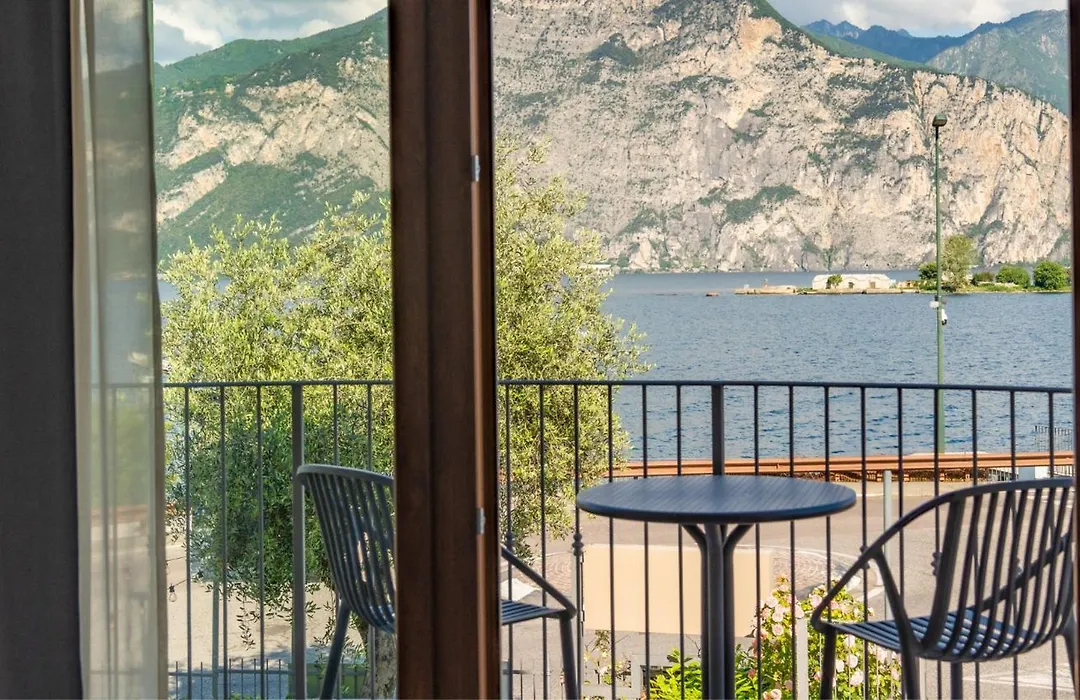 June Stay Lake Garda-1
