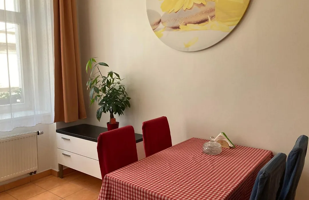 Aparthotel City 5-1