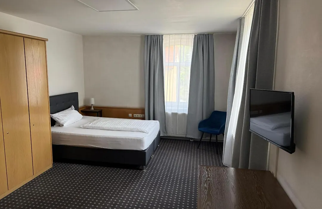Hotel in-1
