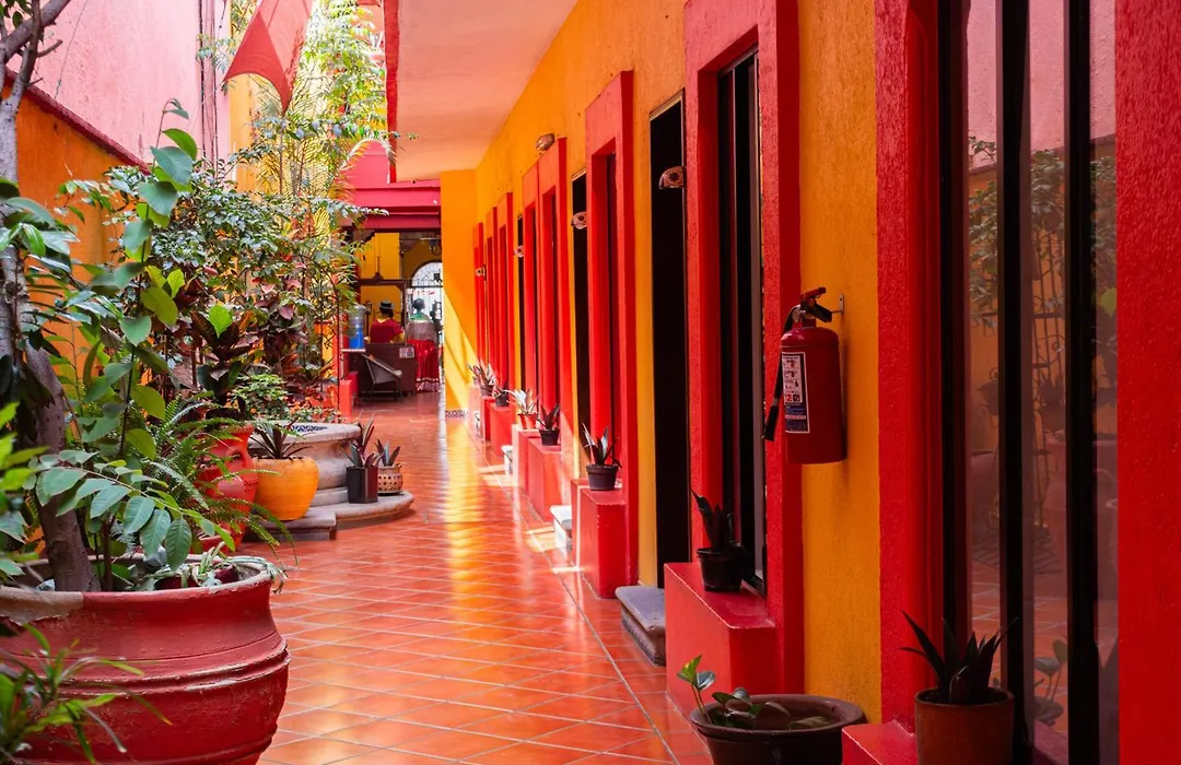 Hotel Suites Del Centro-1