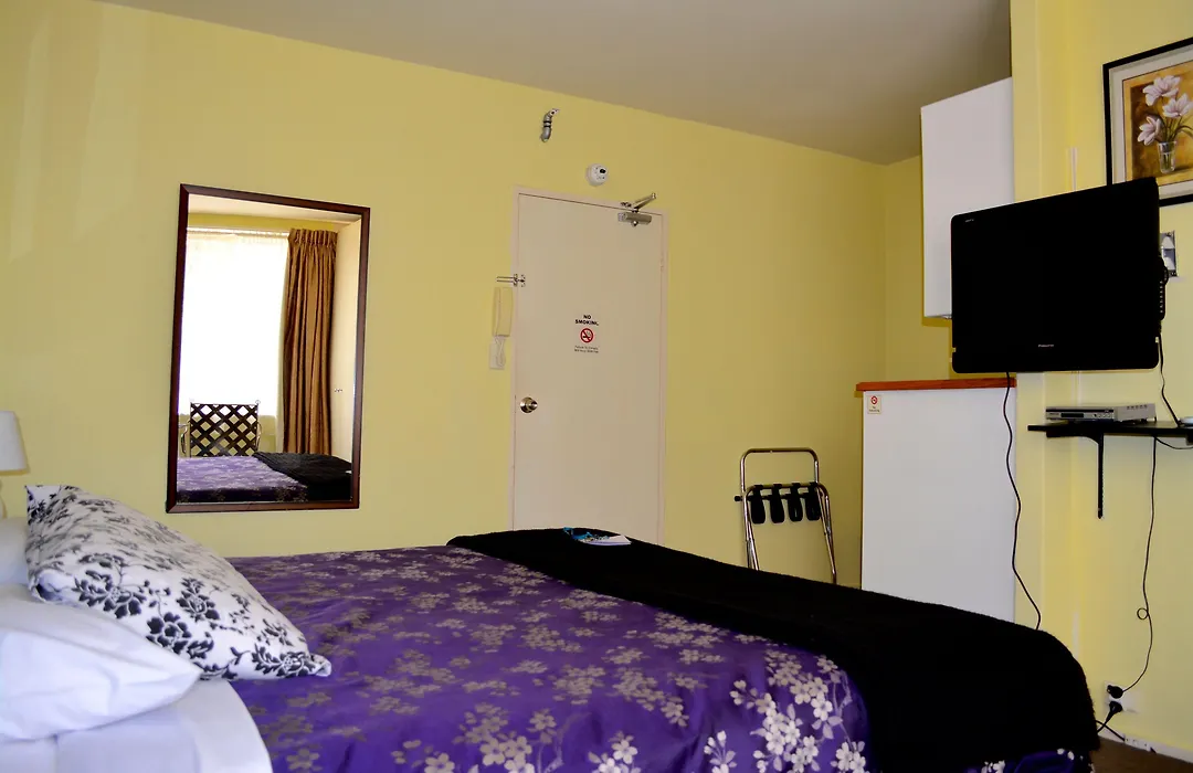 Knightsbridge Apartments-1