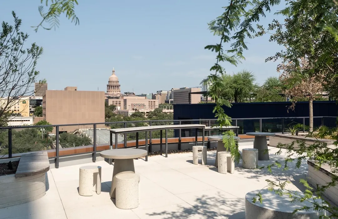 Kasa At The Waller Austin-1