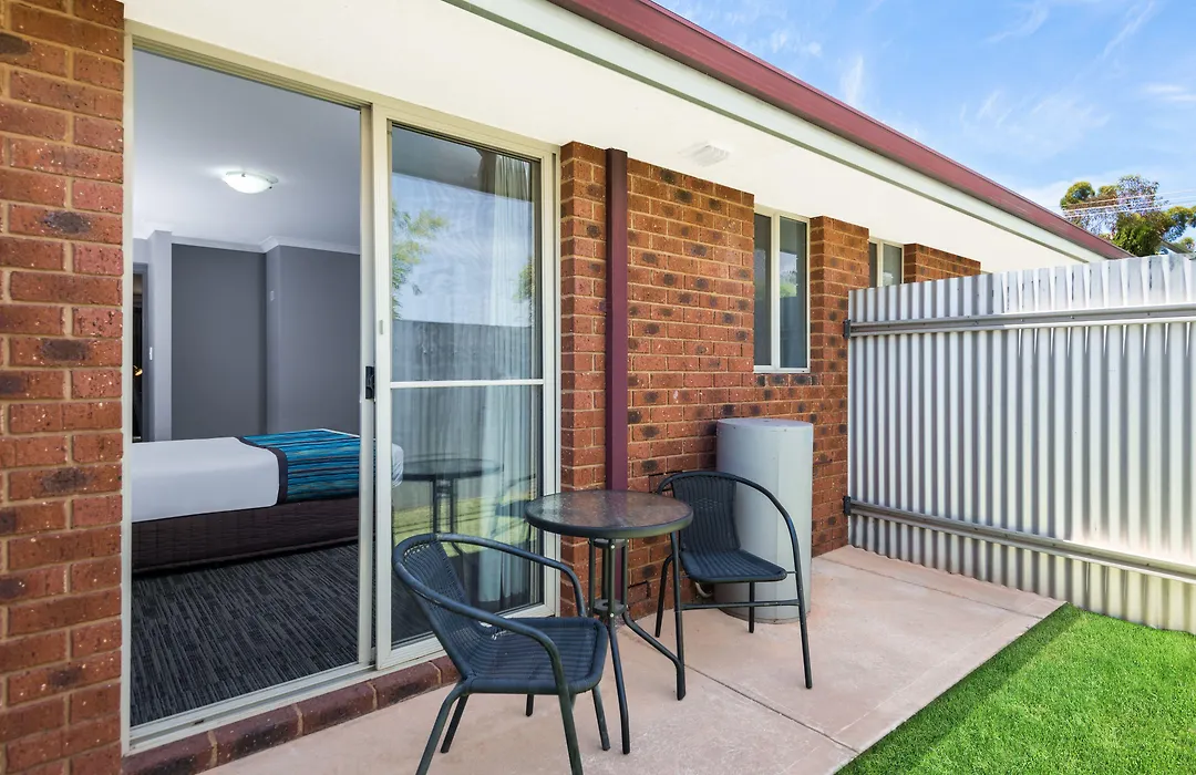 Quest Yelverton Kalgoorlie-1