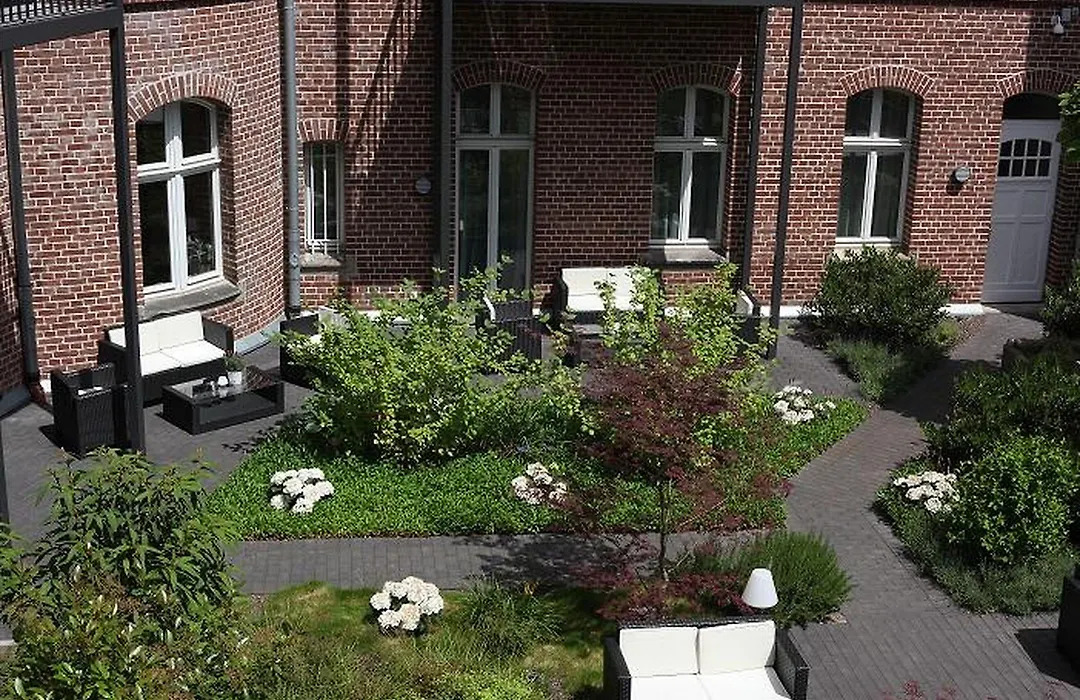 The Red - Living Suites By The Rhine-1