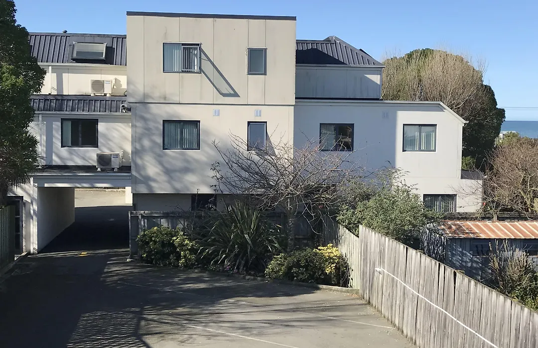 Beachlife Apartments-1