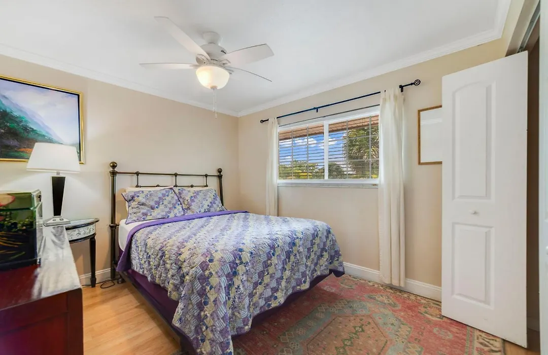 Beach Place Guesthouses-1