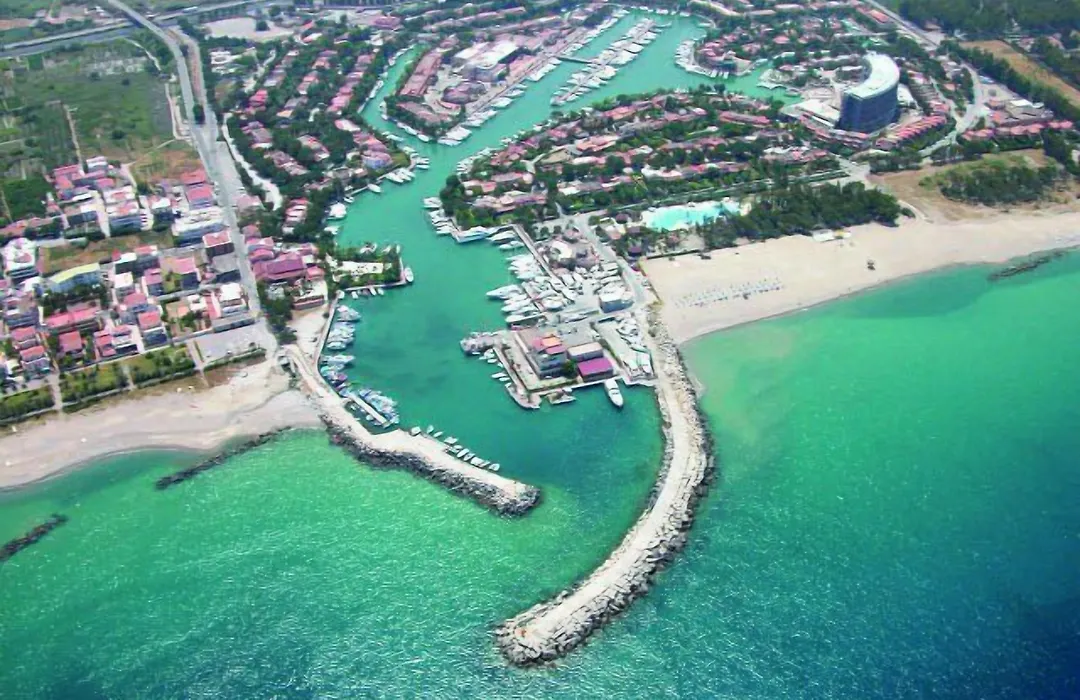 Baia Dei Delfini-1