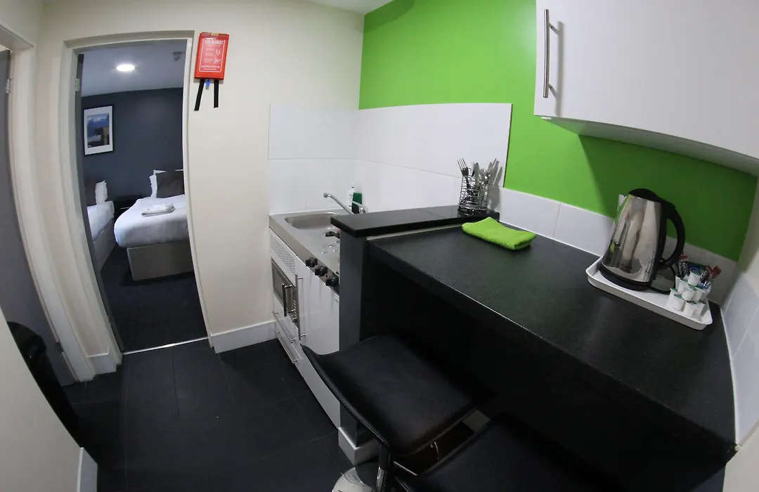 Lymedale Suites Studios & Aparthotel In Newcastle Under Lyme & Stoke-1