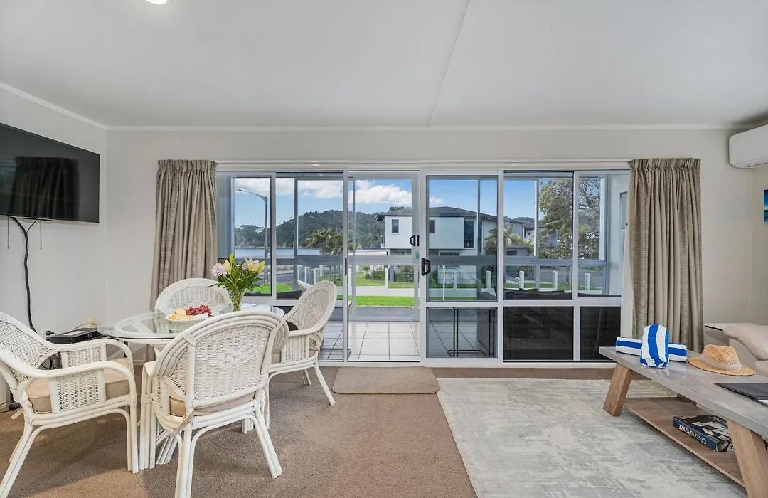 Waterfront Apartments Whitianga-1