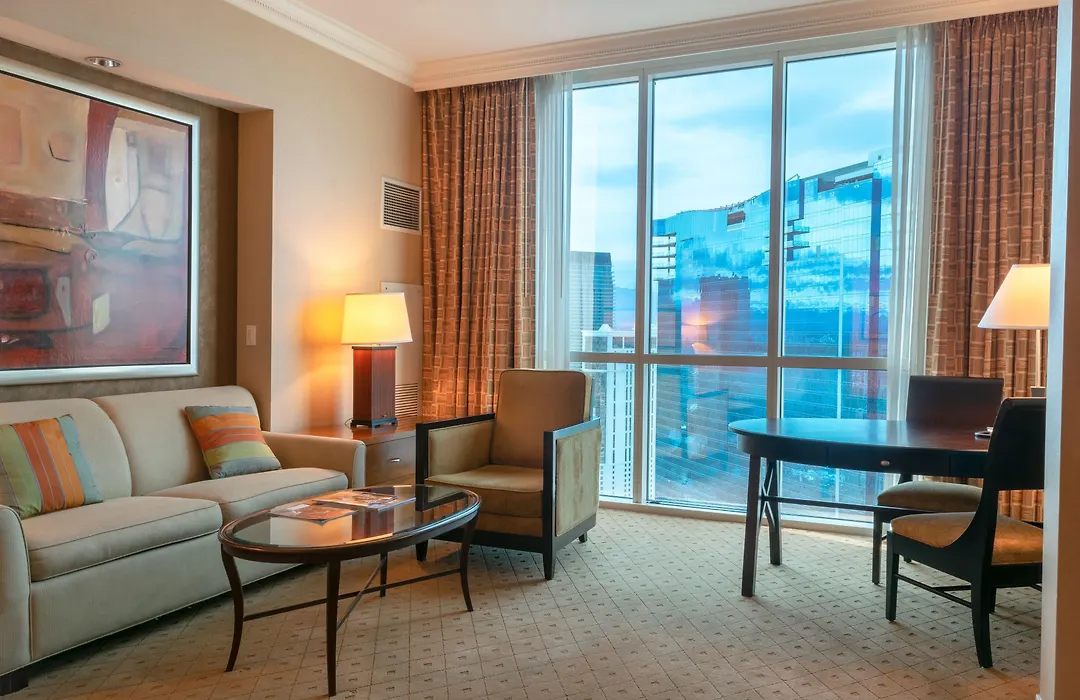 True 1Br Balcony Suite With Strip View At Mgm Signature-1