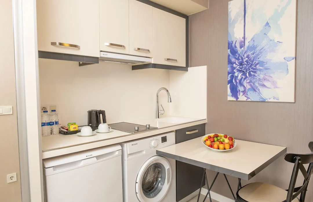 Elm Suite Hotel-1