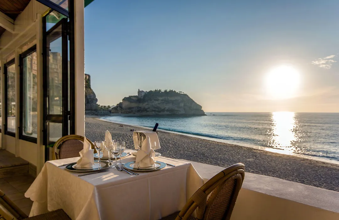 Le Roccette Mare Beach Hotel & Restaurant-1