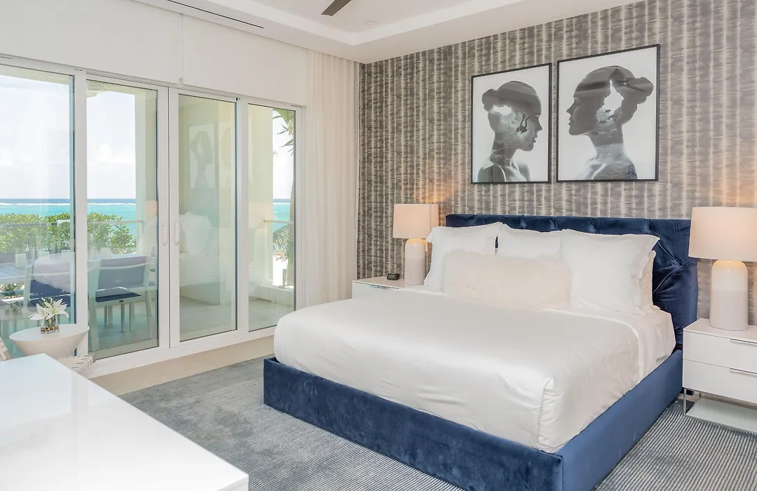 Club Suites At Rum Point-1