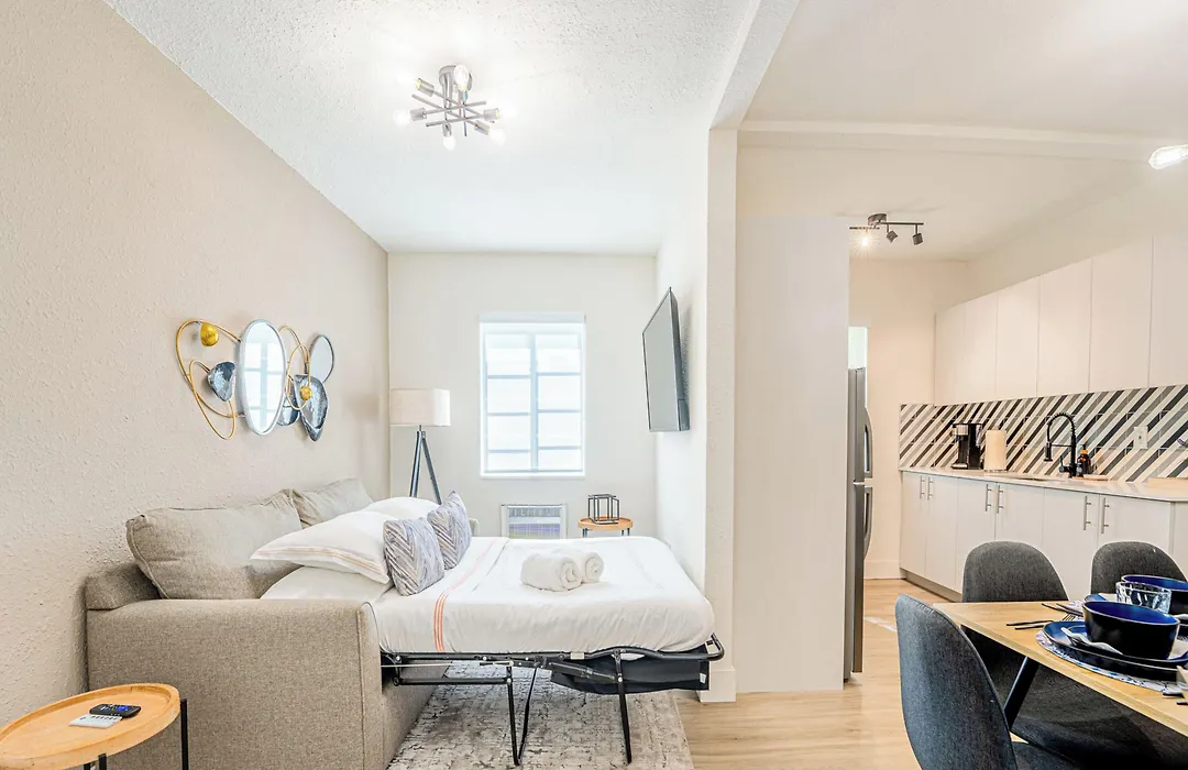 Praia Hotel Boutique & Apartments Miami Beach-1
