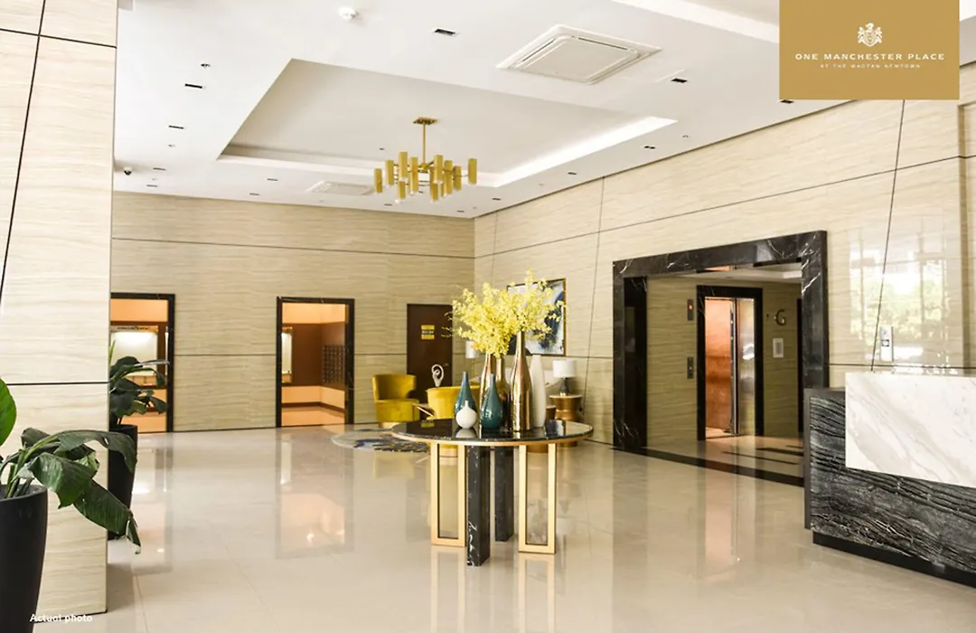 One Manchester Place By Hiverooms-1