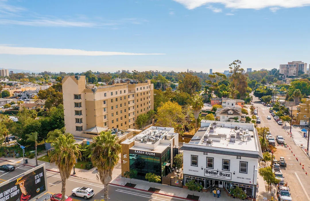 Uptown Inn - Limited Service Apart-Hotel-1