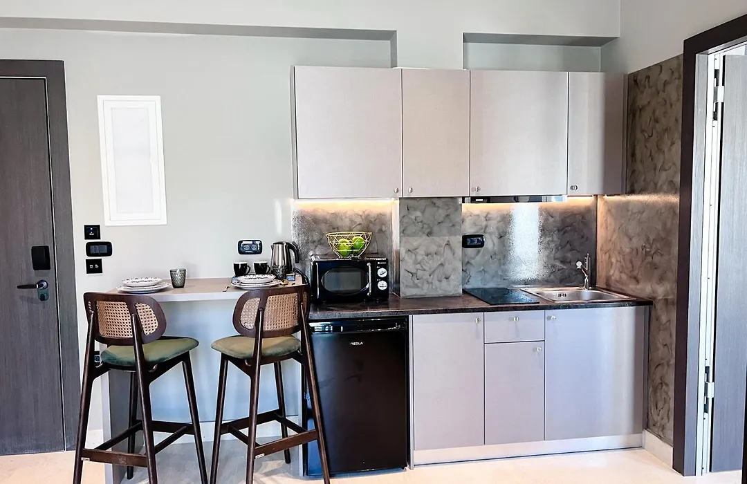 Royalty Suites Psyrri-1