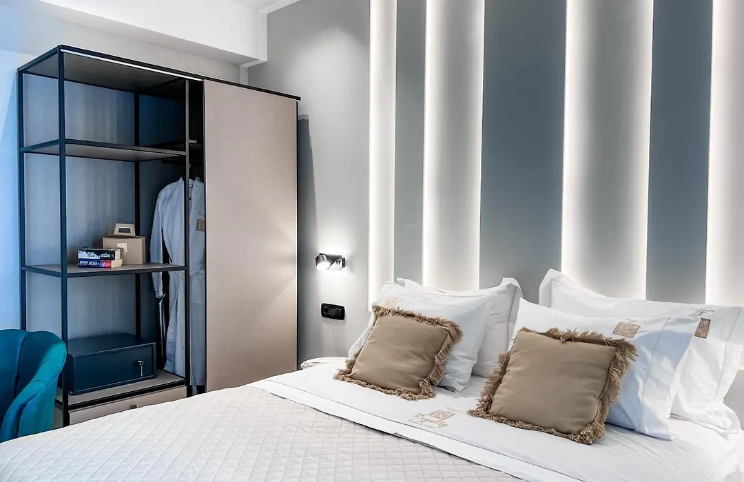 Royalty Suites Psyrri-1