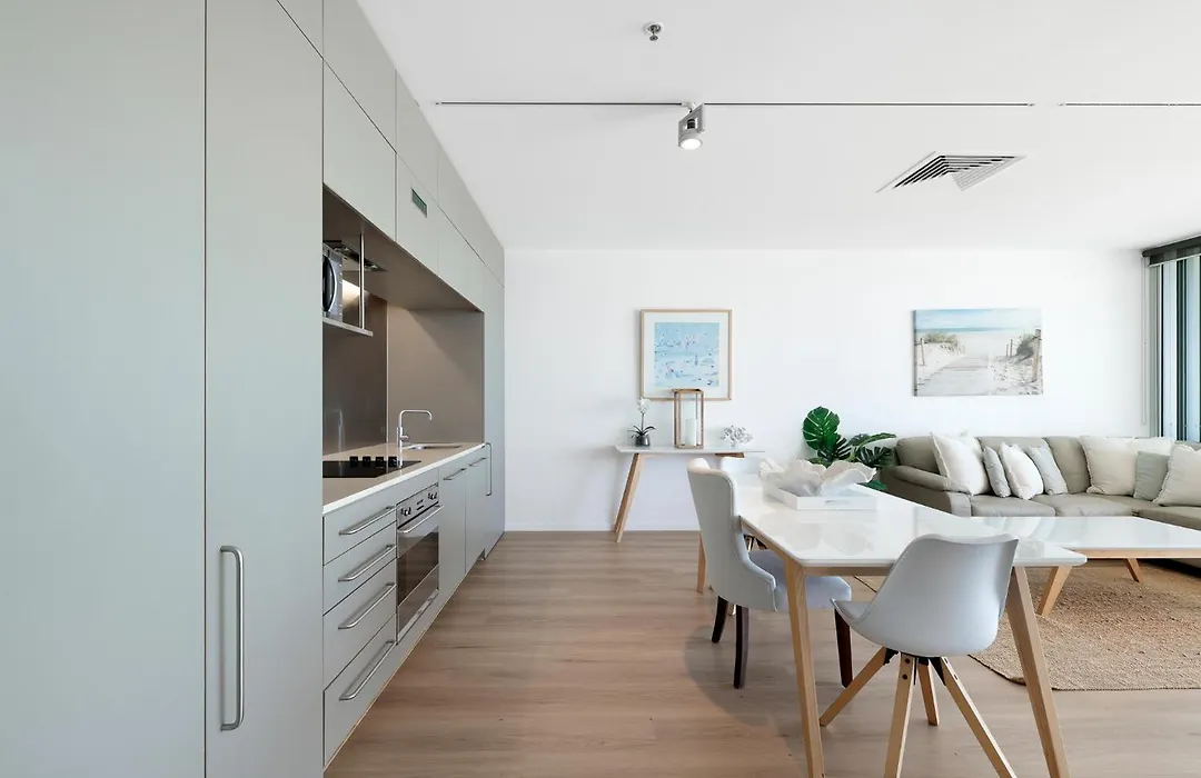 Ultiqa Air On Broadbeach-1