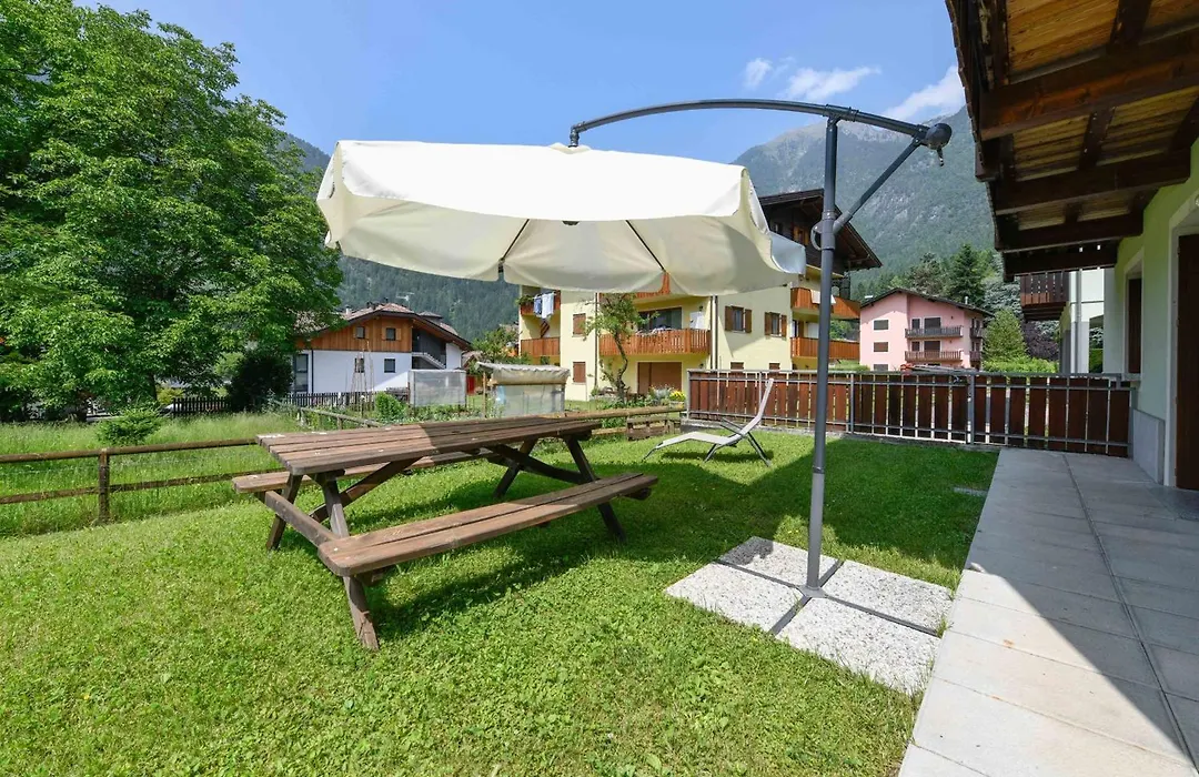 Residence Rta La Rosa delle Dolomiti-1
