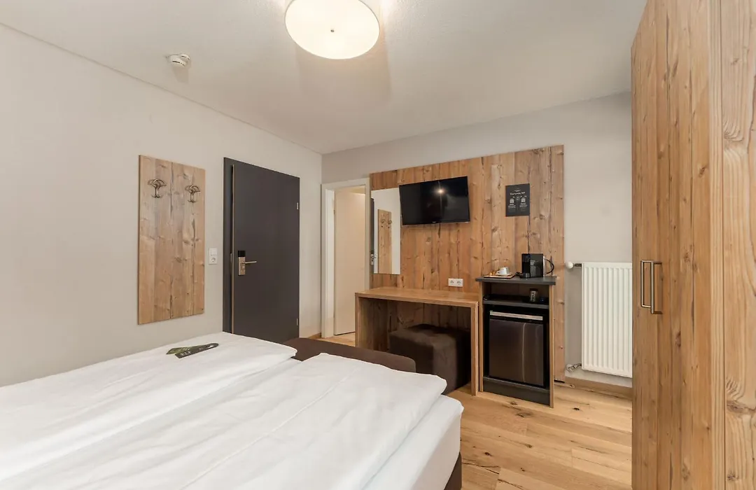 Landhaus Hubertus Wellness & Breakfast-1