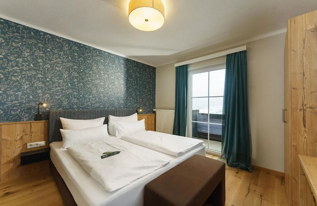 Landhaus Hubertus Wellness & Breakfast-1