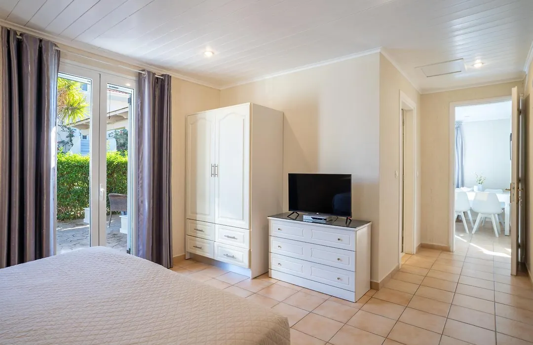 Residence Poseidon-1