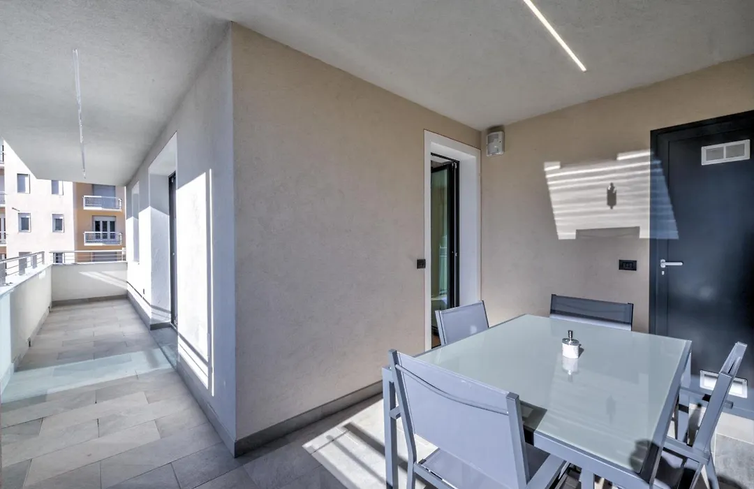 San Martin Holidays Home - Stay, Work & Fun-1