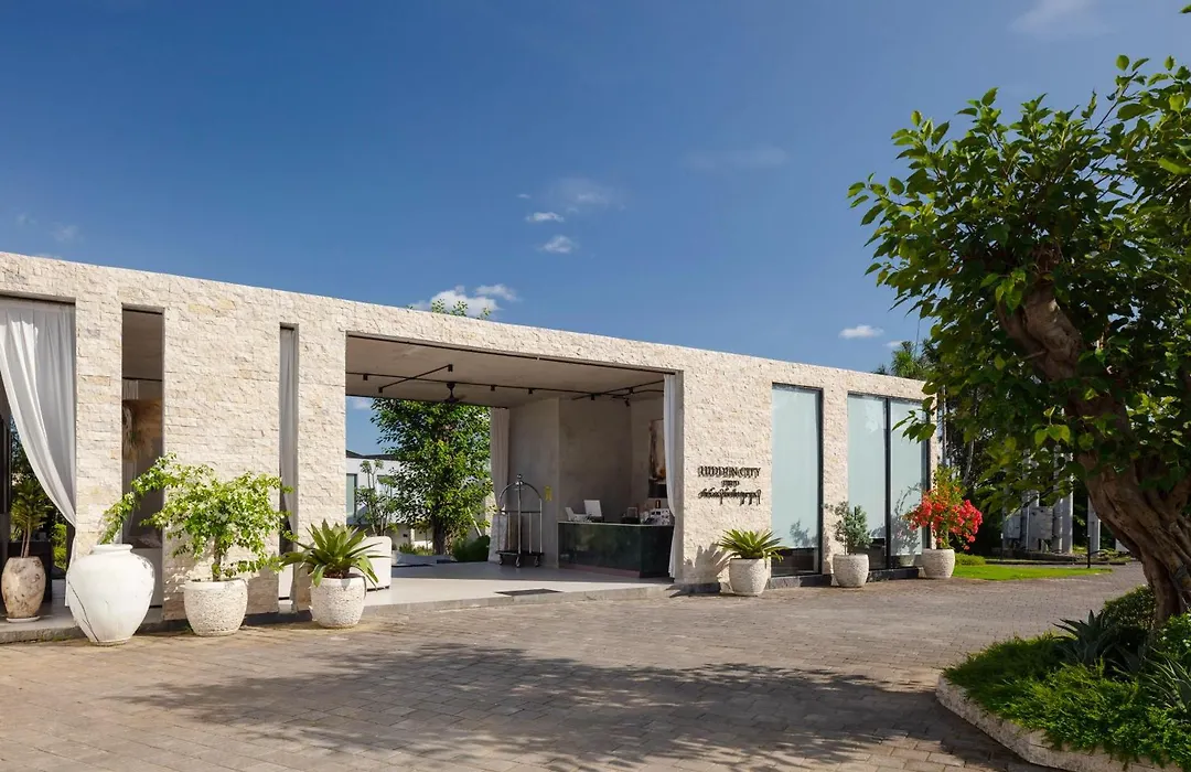 Hidden City Ubud - Modern Comfort & Relaxed Living Near Central Ubud And Green Fields-1