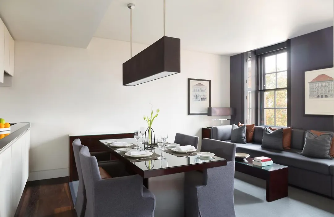 Grosvenor House Suites-1
