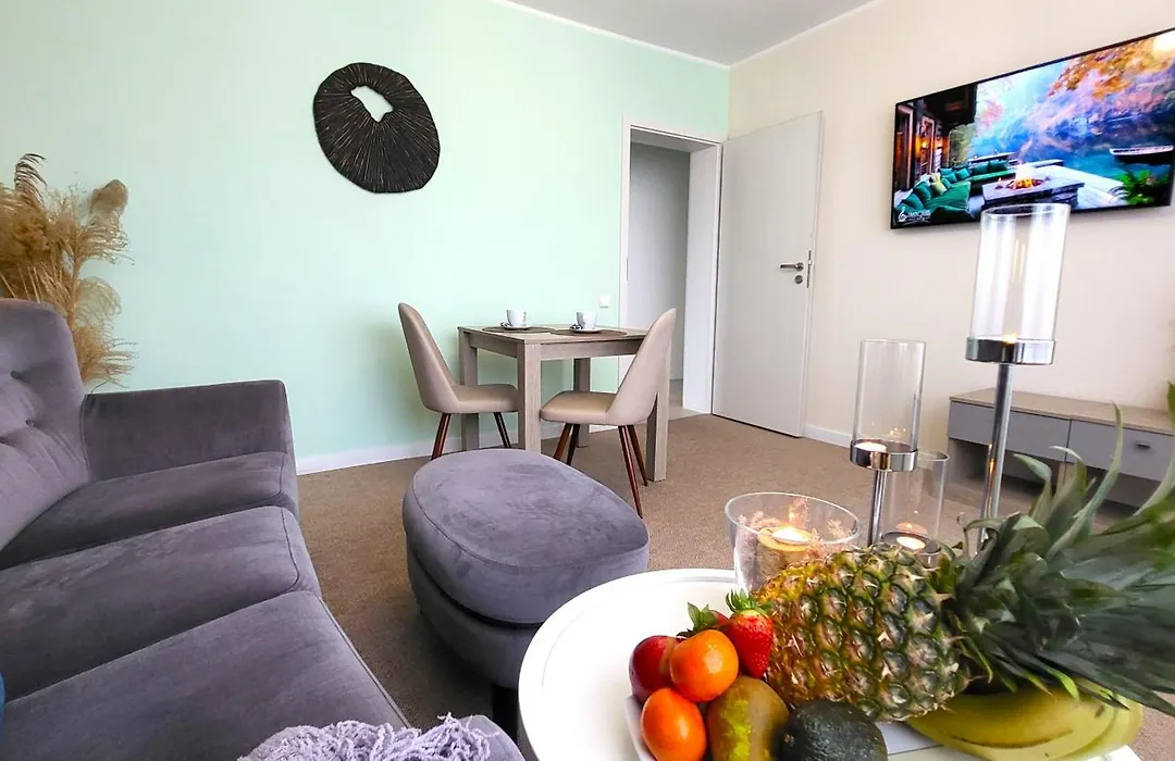 Elegante Apartments & Jacuzzi Wladyslawowo - Adults Only-1