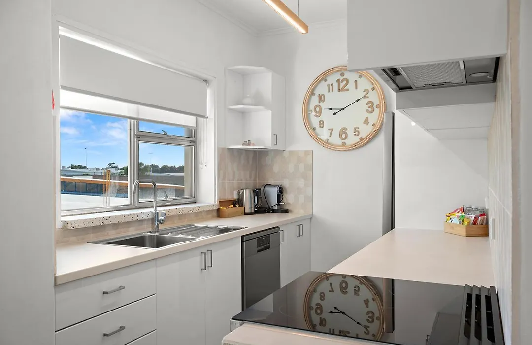Loxton Courthouse Apartments-1