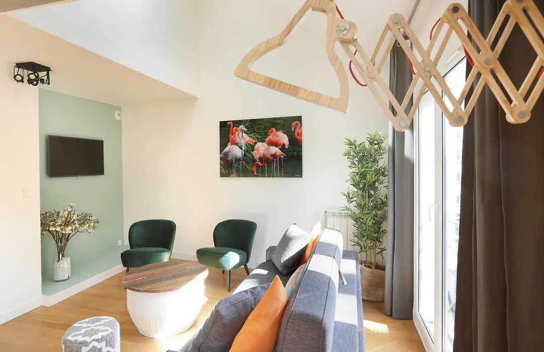 Les Lilas Serviced Apartments-1