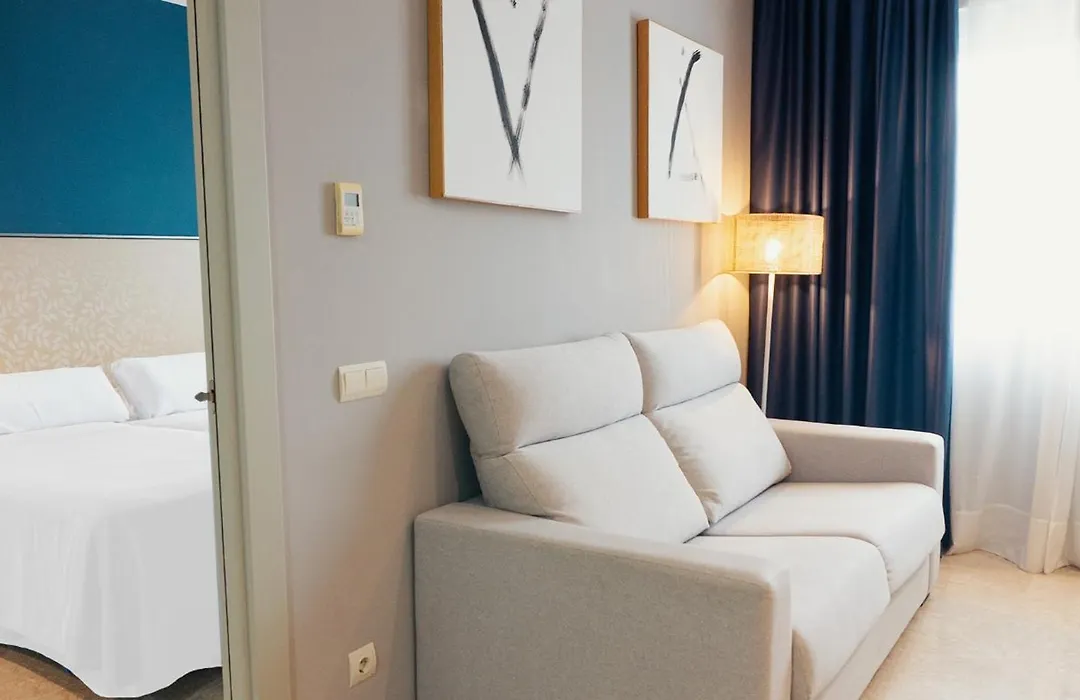 Apartamentos Vértice Sevilla Aljarafe-1