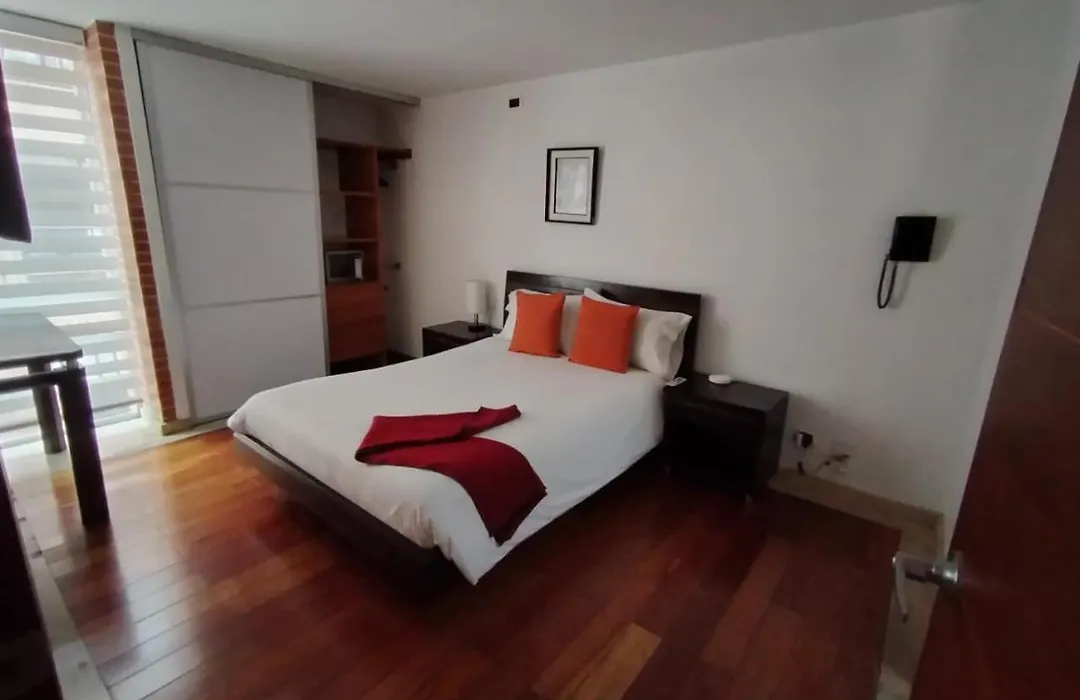Prisma Suites Chico 94-1