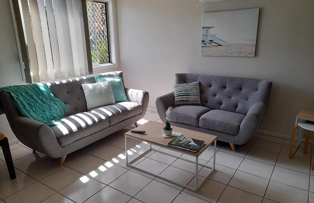 Airlie Apartments-1