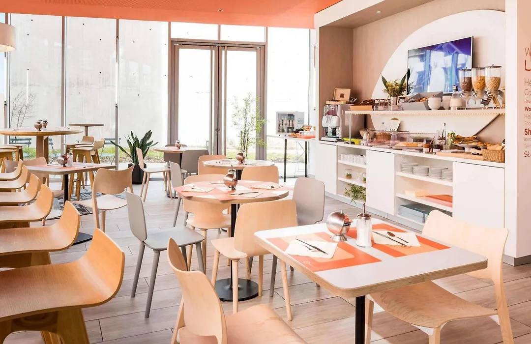 Aparthotel Adagio Access Paris Massy Gare-1
