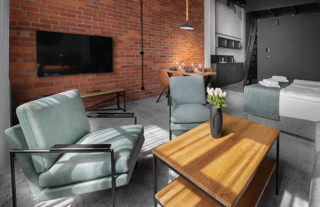 Montownia Lofts & Experience-1