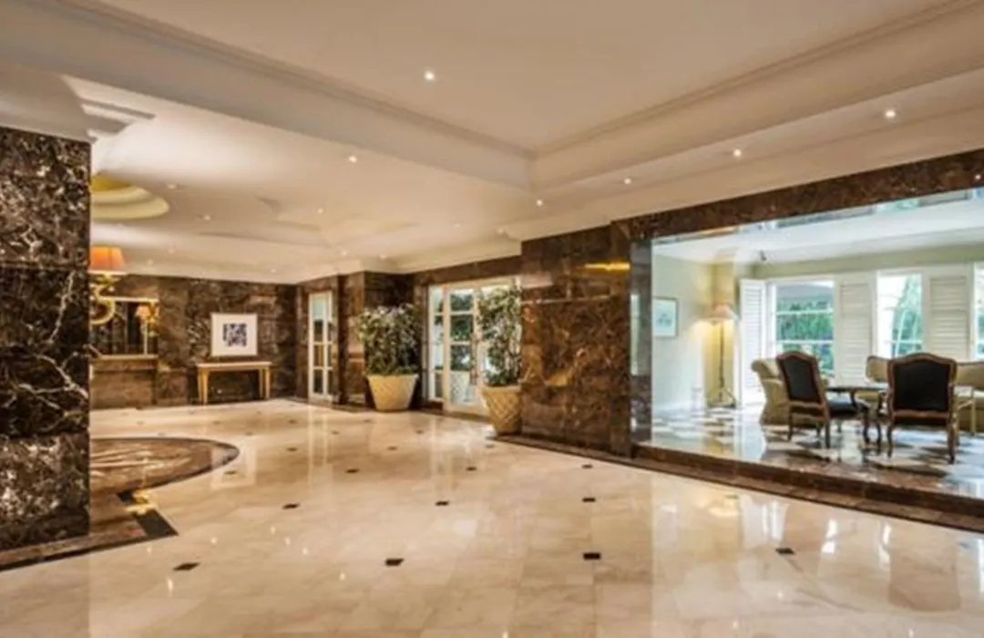 Batavia Hotel & Serviced Apartments Jakarta-1