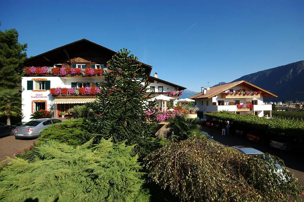 Hotel & Residenz Traubenheim-1
