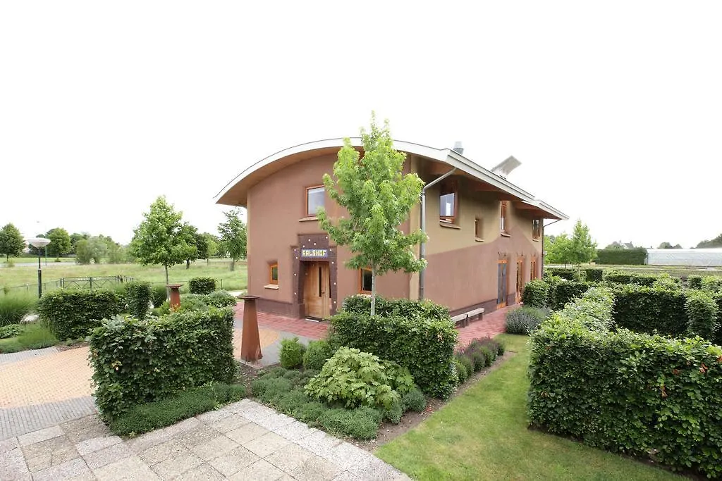 Strohotel Aalshof-1