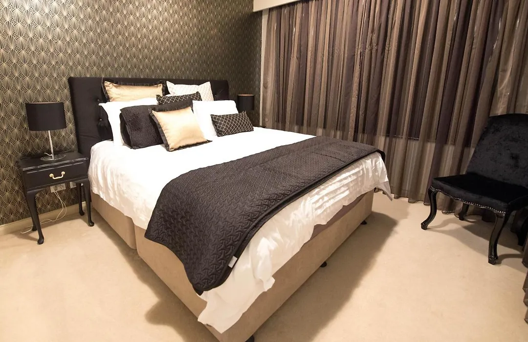 Darling Harbour Getaway-1