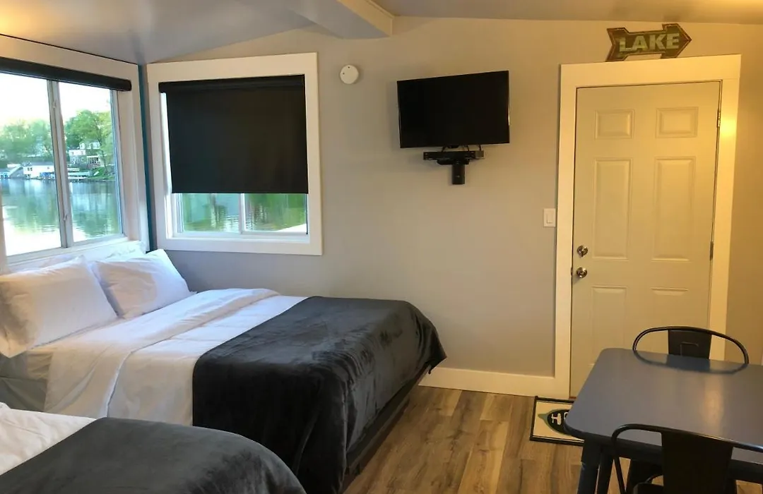 Alexander'S Landing-1